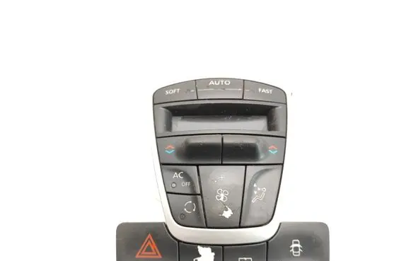 Renault Laguna III Climate control unit 275100002R A02000A8400001