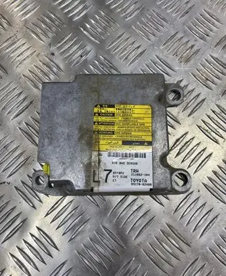Toyota Corolla E120 E130 Airbag control unit/module 8917002400