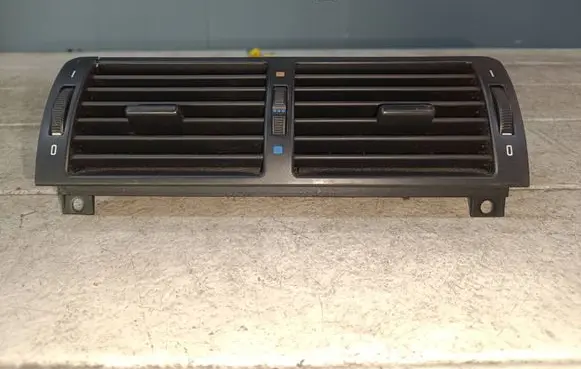 BMW 3 E46 Dash center air vent grill 8361895