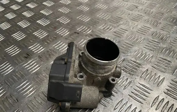 KIA Soul Throttle valve 351002A900 5WY9174D 174110081