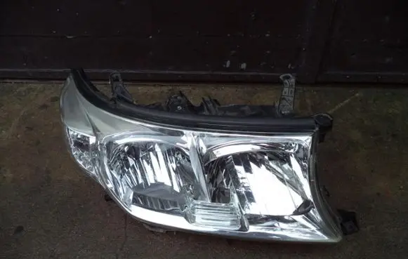 Toyota Land Cruiser (J150) Headlight/headlamp