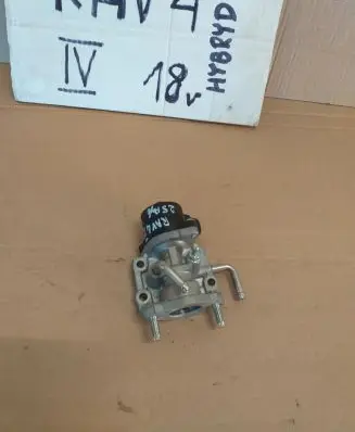Toyota RAV 4 (XA40) EGR thermostat 25620-36060