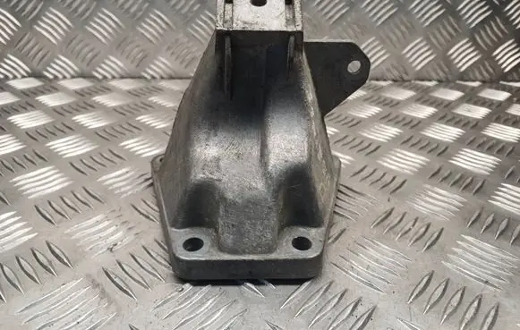 Audi A4 S4 B6 8E 8H Engine mounting bracket 4B0199308