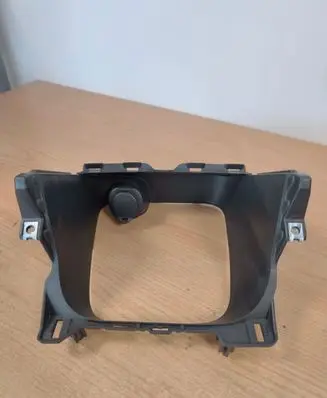Toyota Yaris Cross Other center console (tunnel) element 588110D140