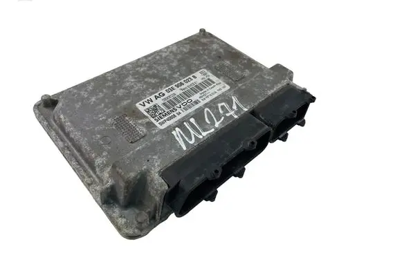Skoda Fabia Mk2 (5J) Engine control unit/module 03E906023B