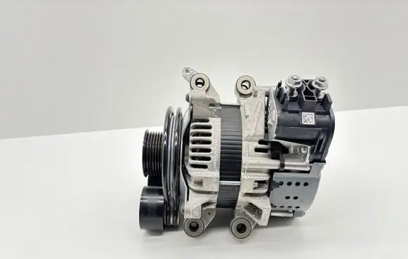 Volvo XC60 Generator/alternator 32301041