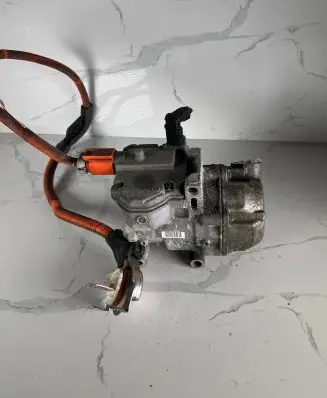 Toyota Prius (XW30) Air conditioning (A/C) compressor (pump)