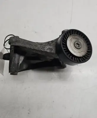 Opel Astra H A/C compressor mount bracket 55191339