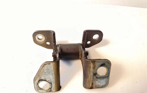 Chrysler Pacifica Front door upper hinge