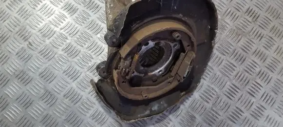 BMW 5 E39 Rear wheel hub