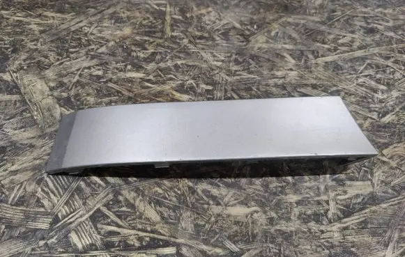 Skoda Octavia Mk2 (1Z) Rear/tail light trim molding 1Z5813345