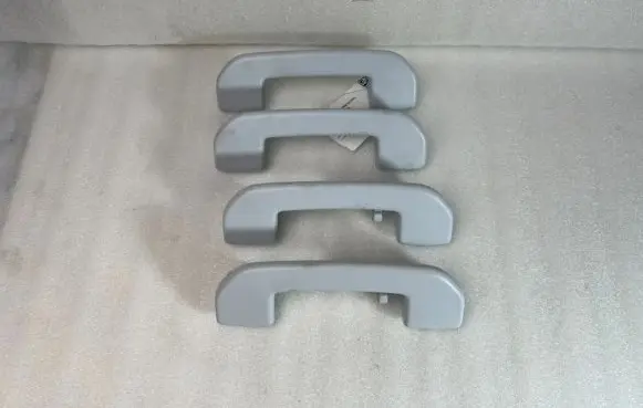 Peugeot 5008 II A set of handles for the ceiling 