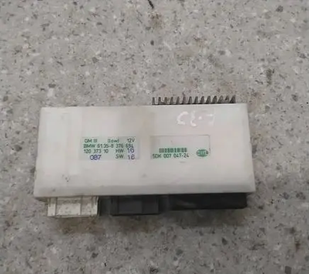 BMW 5 E39 Comfort/convenience module 61358376694 12037310 5DK00704724