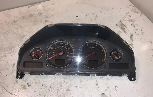 Volvo XC90 Speedometer (instrument cluster) 30746111 A2413