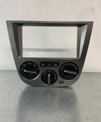 Subaru Impreza II Climate control unit 72311FE001