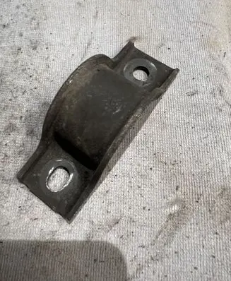 Mitsubishi Pajero Sway bar bush bracket, front 