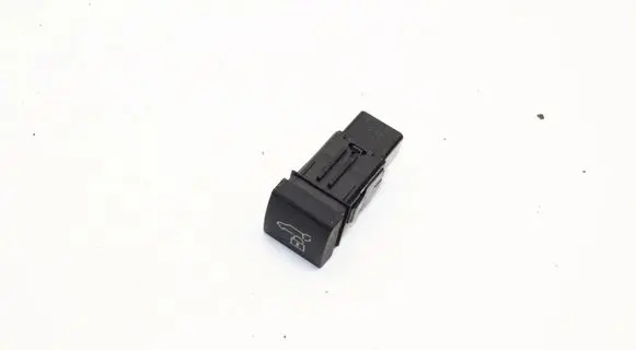 Toyota bZ4X Tailgate/boot open switch button 