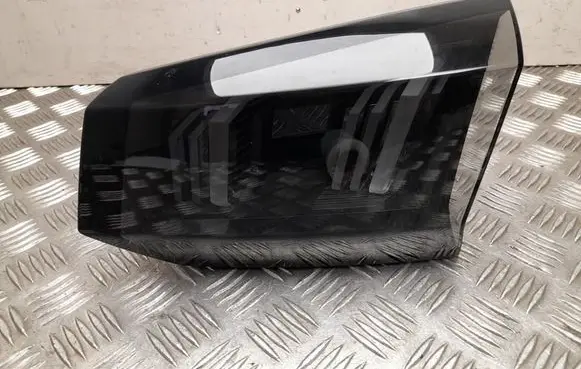 Peugeot 5008 Rear/tail lights 9836231780