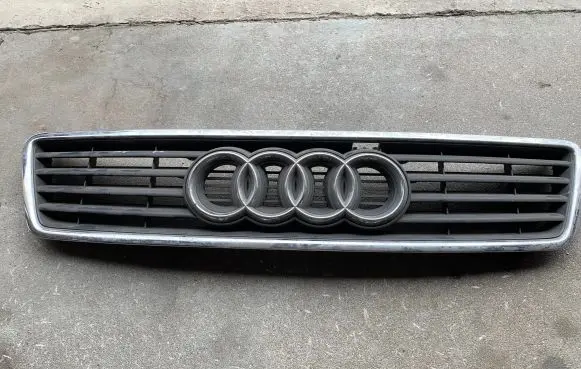 Audi A6 S6 C5 4B Front grill 4B0853651A