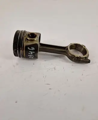Volkswagen Golf VII Piston DCYA