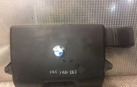 BMW 1 E82 E88 Engine cover (trim) 7561927