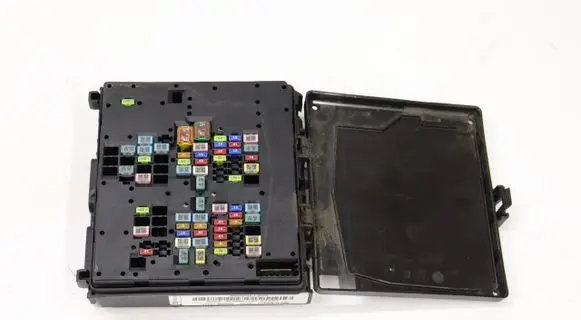 Ford Focus Fuse box set JX6T-14D068-AE