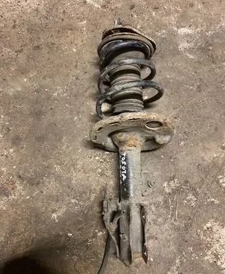 Toyota Corolla Verso AR10 Front shock absorber/damper 