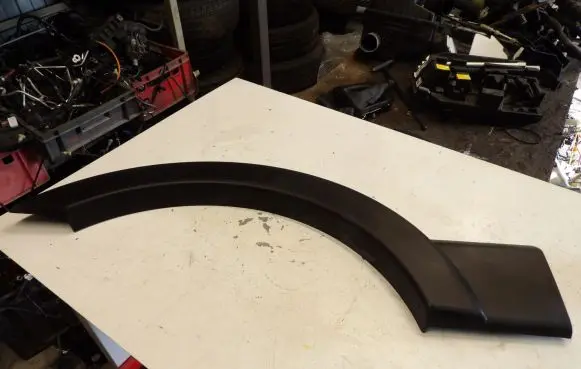 Renault Master III Rear arch trim