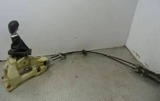KIA Venga Gear shift cable linkage 