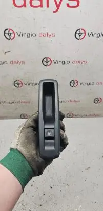 Renault Megane II Electric window control switch 829500004R 00254250