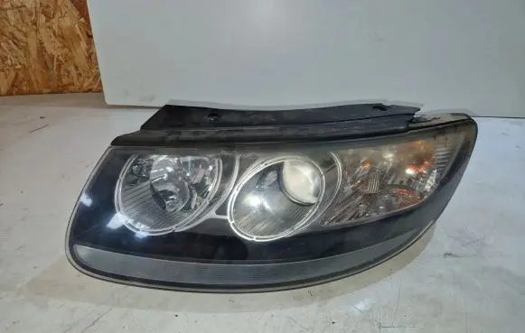 Hyundai Santa Fe Headlight/headlamp 921012BXXX