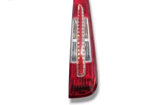 Ford C-MAX I Rear/tail lights 7M51-13404-AE