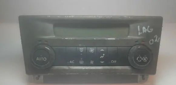 Renault Laguna II Climate control unit 8200181132 52485201