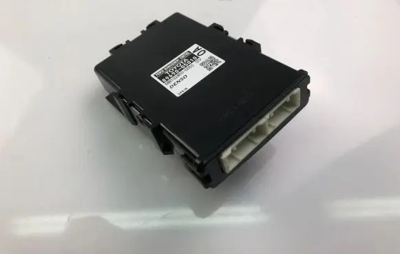 Toyota Avensis T270 Other control units/modules 8969005010