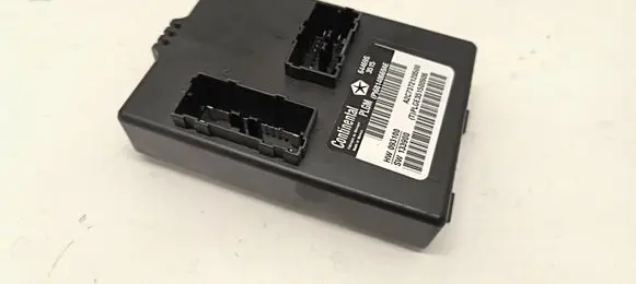 Jeep Grand Cherokee Tailgate/trunk control unit/module 68140669AE