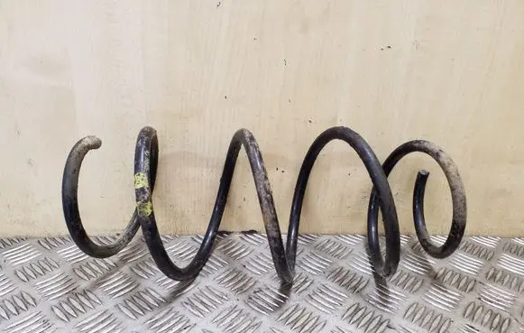 Mercedes-Benz C W204 Front coil spring