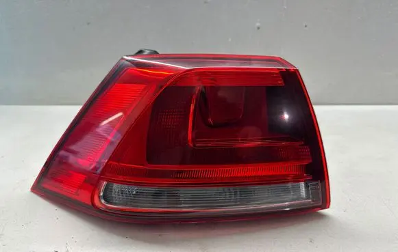 Volkswagen Golf VII Rear/tail lights 5G0945095M 90052057A M90052057A7670