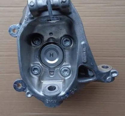 BMW i3 Front wheel hub 6852159
