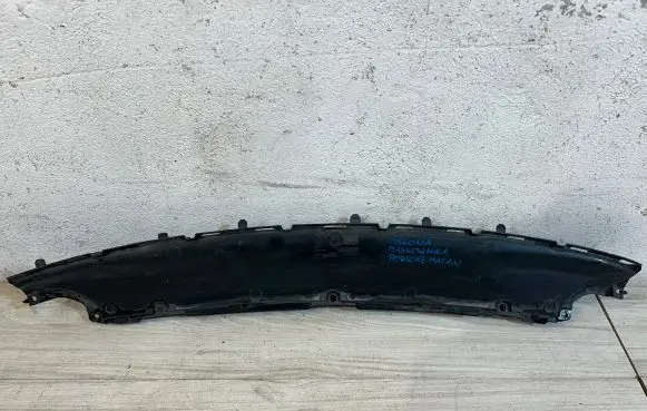 Porsche Macan (95B) Intercooler air guide/duct channel