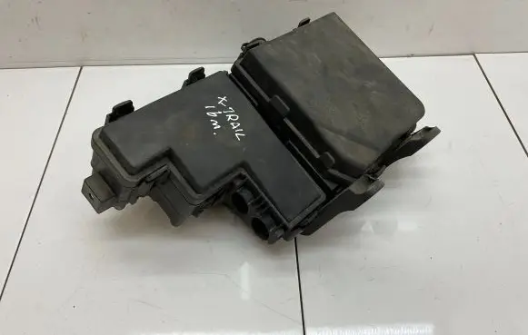 Nissan X-Trail T32 Fuse box set 243824BE1A