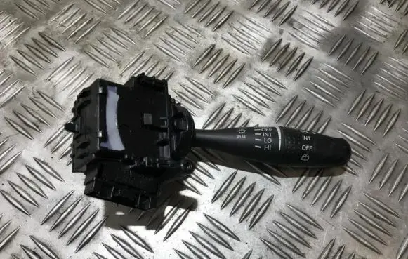 Suzuki Swift I Wiper control stalk