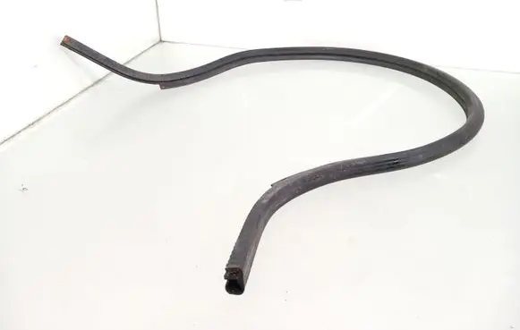 Volkswagen Caddy Engine compartment rubber 1T0823723C