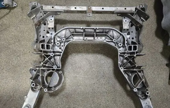 BMW 5 F10 F11 Front subframe 6793017 12208910 AIM95S12M