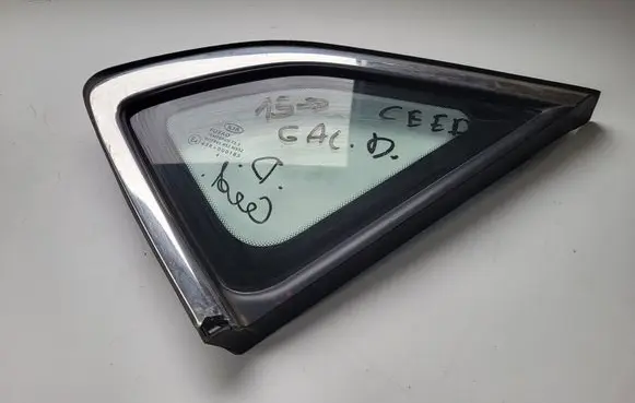 KIA Ceed Rear side window