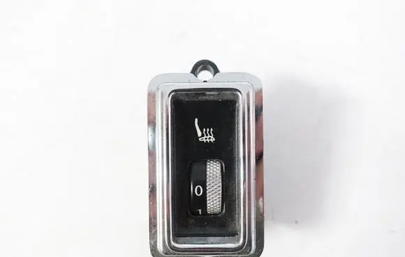 Mercedes-Benz GLK (X204) Seat heating switch 3W5867255B