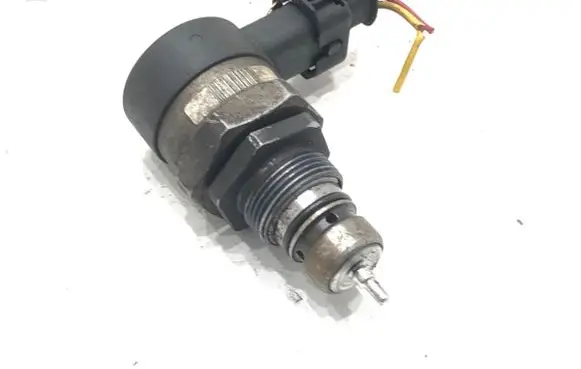 Honda Accord Fuel pressure regulator 0281002966