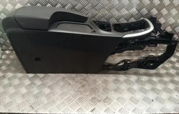 Opel Insignia A Center console