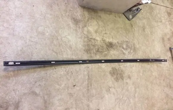 Volkswagen PASSAT B4 Roof trim bar molding cover 