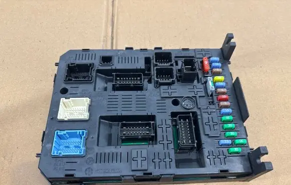 Peugeot RCZ Comfort/convenience module 967847688001 20977771 230459502