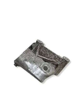 Volvo XC90 Engine mounting bracket 31430470